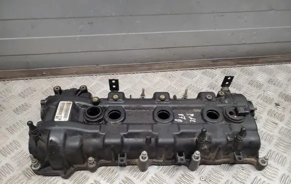 Chrysler Pacifica Rocker cam cover P68237714AE 04893802AE