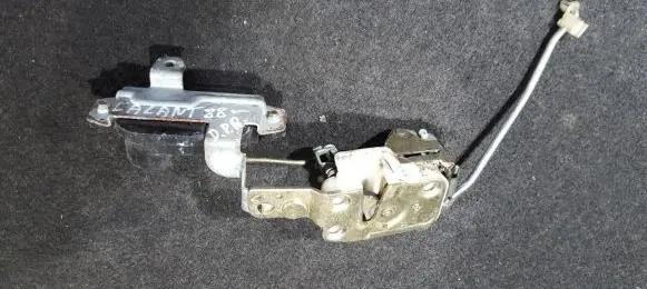 Mitsubishi Galant Eterna Front door lock