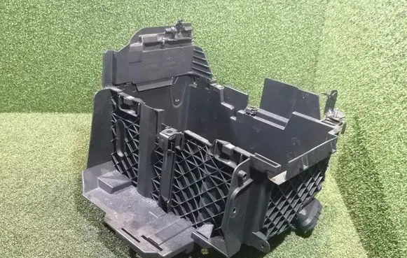 Renault Trafic III (X82) Battery box tray 244318304R 244465684R