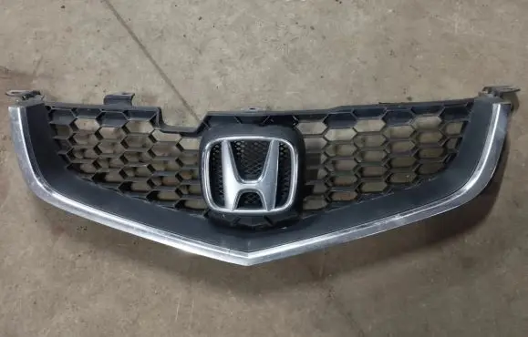 Honda Accord Front bumper upper radiator grill
