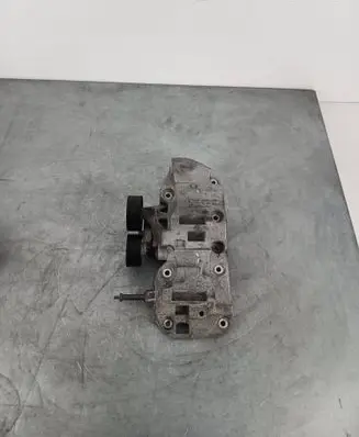 BMW 3 F30 F35 F31 Generator/alternator bracket 8506863 11168506863 1116850686306