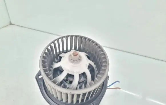 Iveco Daily 3rd gen Heater fan/blower 570630200
