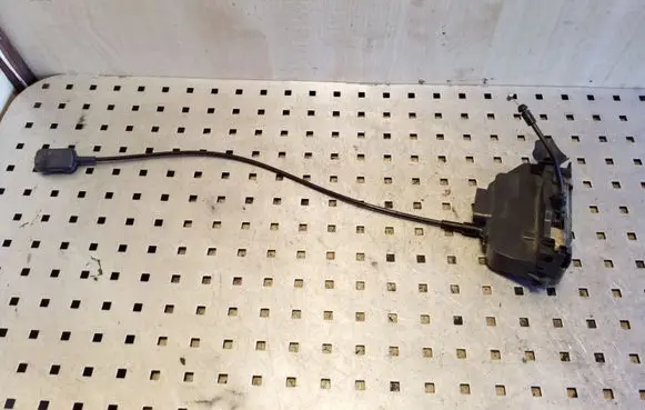 Renault Megane II Front door lock 027780