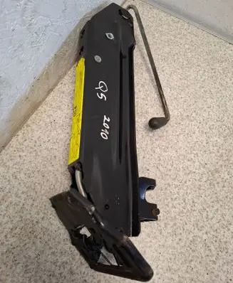 Audi Q5 SQ5 Lift Jack 8R0011031