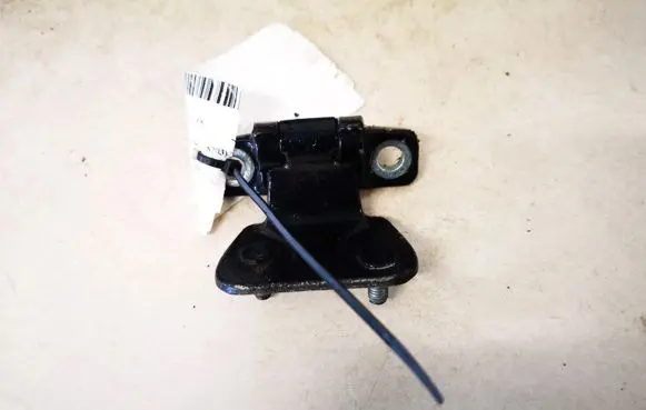 Mercedes-Benz C W203 Tailgate/trunk/boot hinge