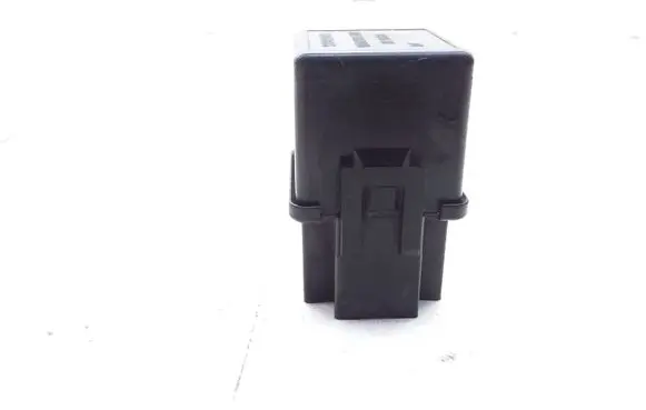 Mitsubishi Carisma Other relay MB953381 V23134B52X240