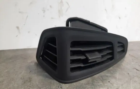 Ford Focus ST Dashboard side air vent grill/cover trim BM51018B08