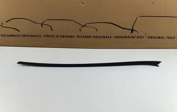 Volkswagen PASSAT B8 Windshield trim 3G0854328 3G0854328D