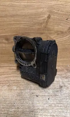 Volvo XC90 Throttle valve 8692720