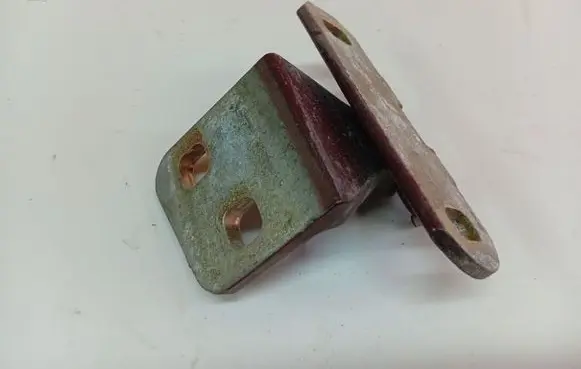 Renault Laguna I Rear door lower hinge 