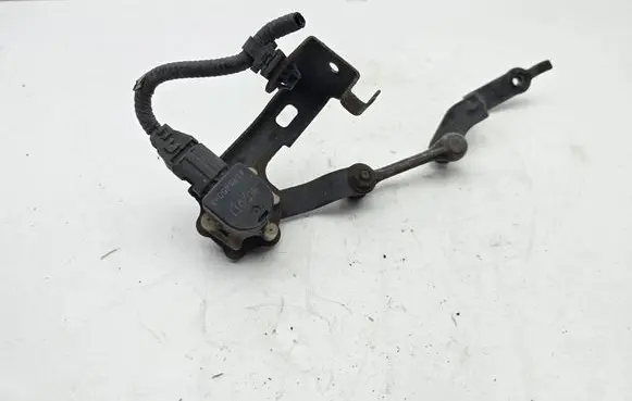 Toyota C-HR I Rear air suspension level height sensor 8C2011