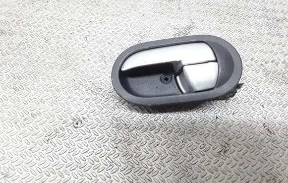 Mitsubishi Colt Front door interior handle