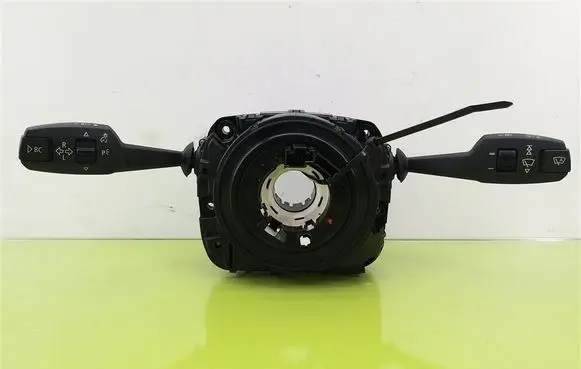 BMW 1 E81 E87 Indicator stalk LZ912303103