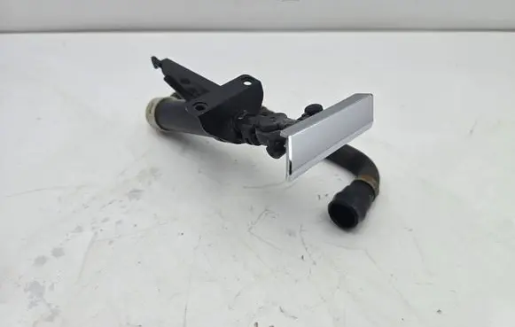 Lexus GS 300 350 430 450H Headlight washer spray nozzle 78207