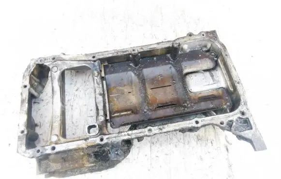 Nissan Almera Tino Oil sump