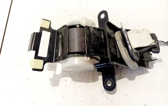 Honda FR-V Middle seatbelt (rear) 