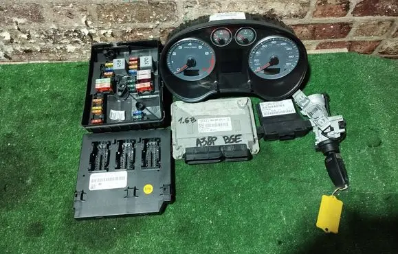 Audi A3 S3 8P Engine ECU kit and lock set 06A906033JL 5WP4075101