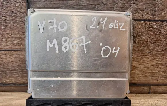 Volvo V70 Engine control unit/module 30637733A 0281011078 1039S00000