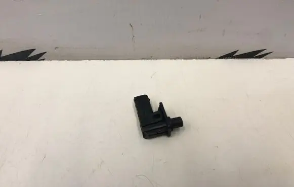 BMW X1 E84 Bonnet alarm switch sensor 9119052
