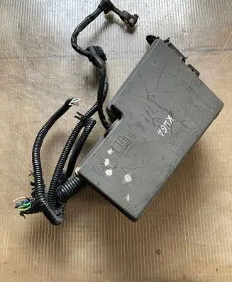 Ford Kuga I Fuse box set 14K733 BT67015110804 0286E0286