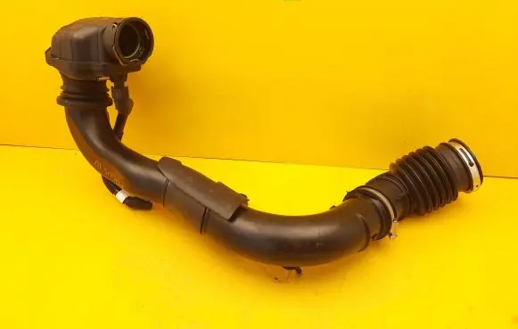 Ford Focus Air intake hose/pipe JX619C623JA