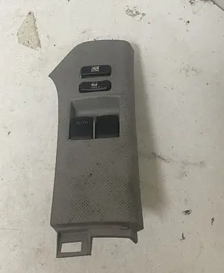 Toyota Yaris Electric window control switch 742320D110