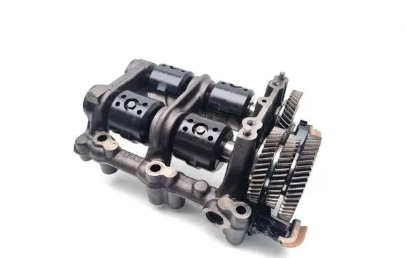 Nissan Navara D23 Oil pump balance shaft 031105524R
