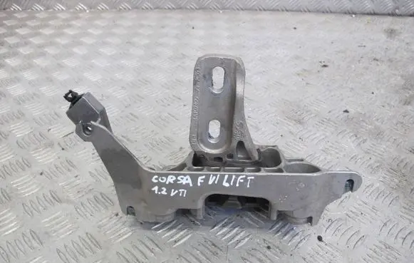 Opel Corsa F Gearbox mounting bracket 9824296180