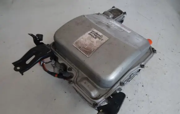 Toyota Prius (XW20) Voltage converter inverter G920047121