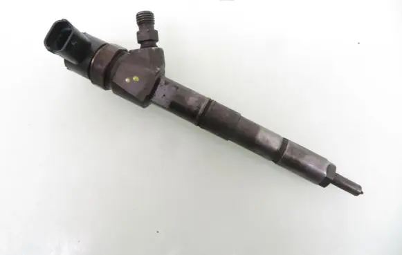 Opel Vectra C Fuel injector 0445110159