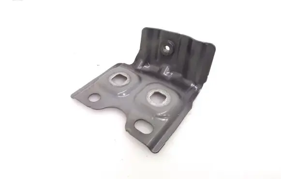 Fender mounting bracket