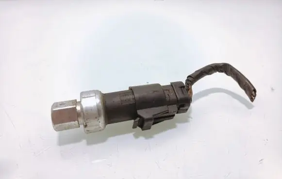 Ford Focus Air conditioning (A/C) pressure sensor 6F9319D594AA