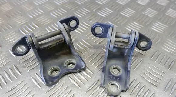 Front door hinge set