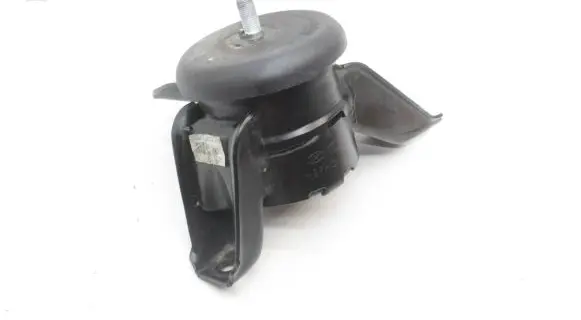 KIA Sportage Engine mount bracket 21815A9000