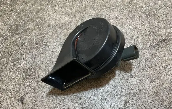 MG MG4 ev Horn signal DL138EGP 20230825 B21372
