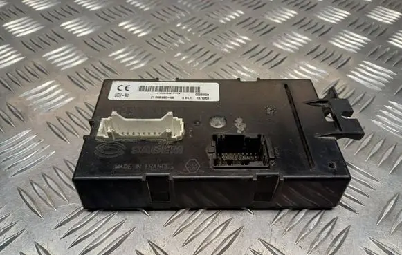 Renault Trafic II (X83) Immobilizer control unit/module P8200156015 216688906A 00255524