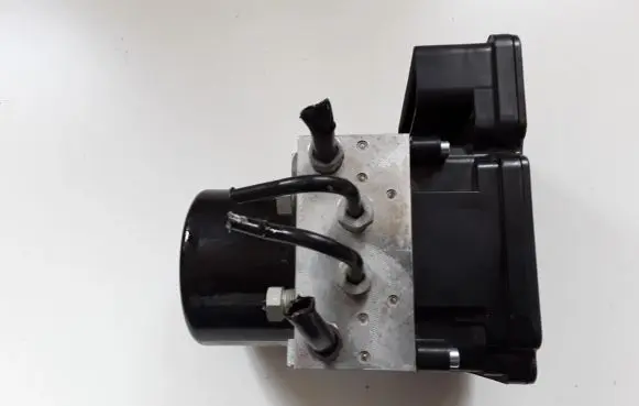 Volvo V60 ABS Pump P31329137