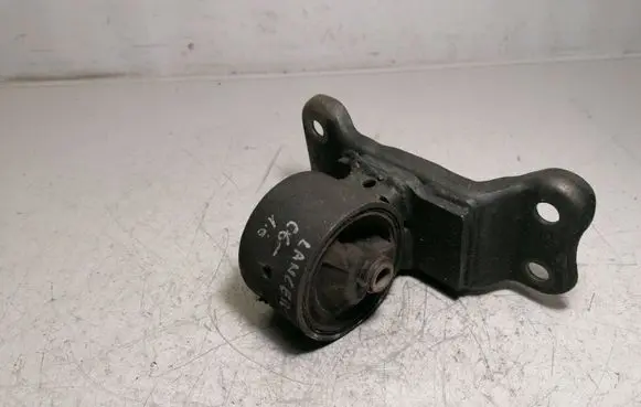 Mitsubishi Lancer Engine mount bracket