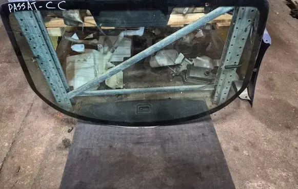 Volkswagen PASSAT CC Rear windscreen/windshield window 