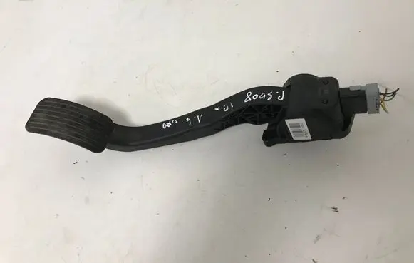 Peugeot 3008 I Accelerator throttle pedal 86ER21 7370677