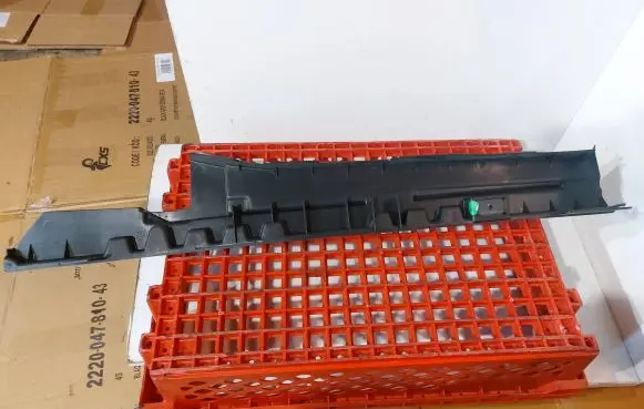 Mercedes-Benz E W212 Other trunk/boot trim element A2126900438 BBP178002