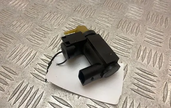 Volvo XC90 Turbo solenoid valve 31339808