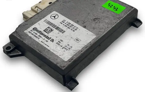 Mercedes-Benz ML W166 Central body control module A4243 A0009004701