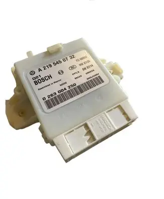 Mercedes-Benz CLS C219 Parking PDC control unit/module A2195450732 0263004250