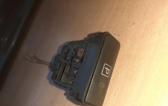 Toyota Prius (XW20) Hand parking brake switch 15A685