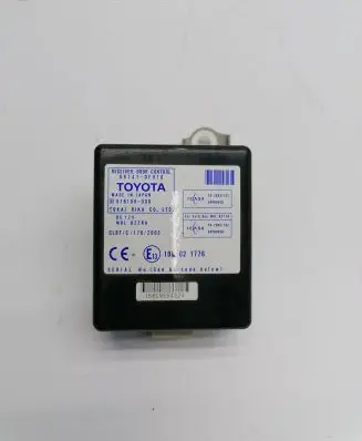 Toyota Corolla Verso E121 Door control unit/module 897410F010
