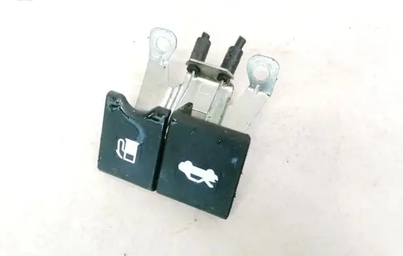 Nissan Qashqai Engine bonnet (hood) release handle