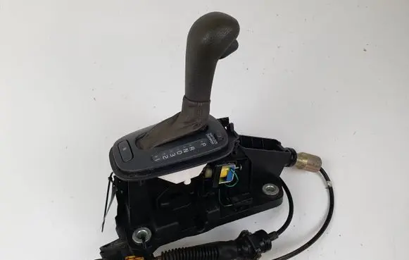 Volvo S70 V70 V70 XC Gear shifter/selector A9445925 09459473 03080200