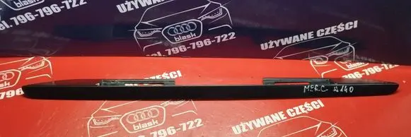 Mercedes-Benz S W140 Trunk door license plate light bar 1407500027