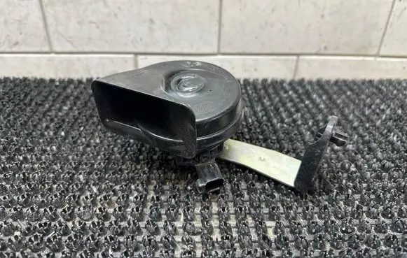 Volvo V60 Horn signal 30796897